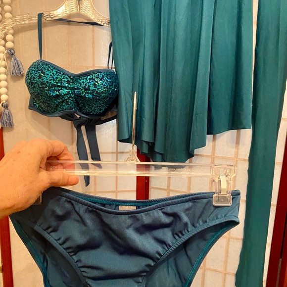 Venus 4 piece NWOT bikini skirt/dress set Teal sequin - Picture 1 of 16